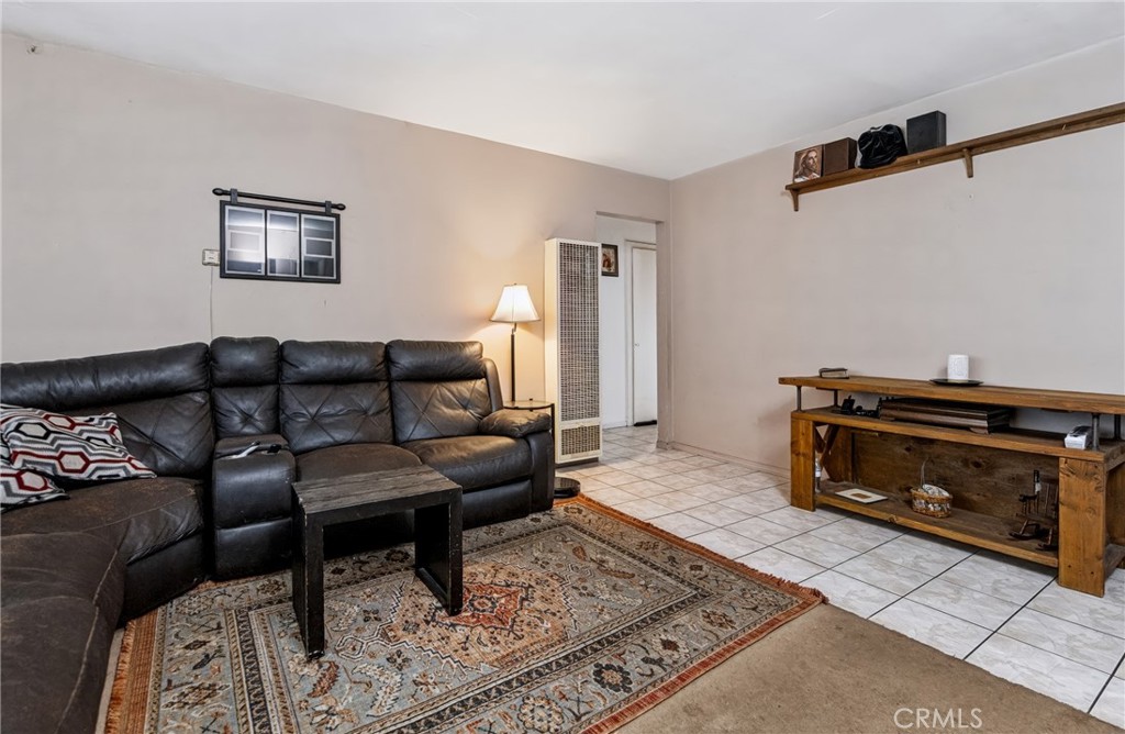 13735 Roxey Property Photo 11