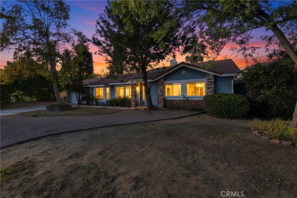 25414 Kalmia Property Photo 1