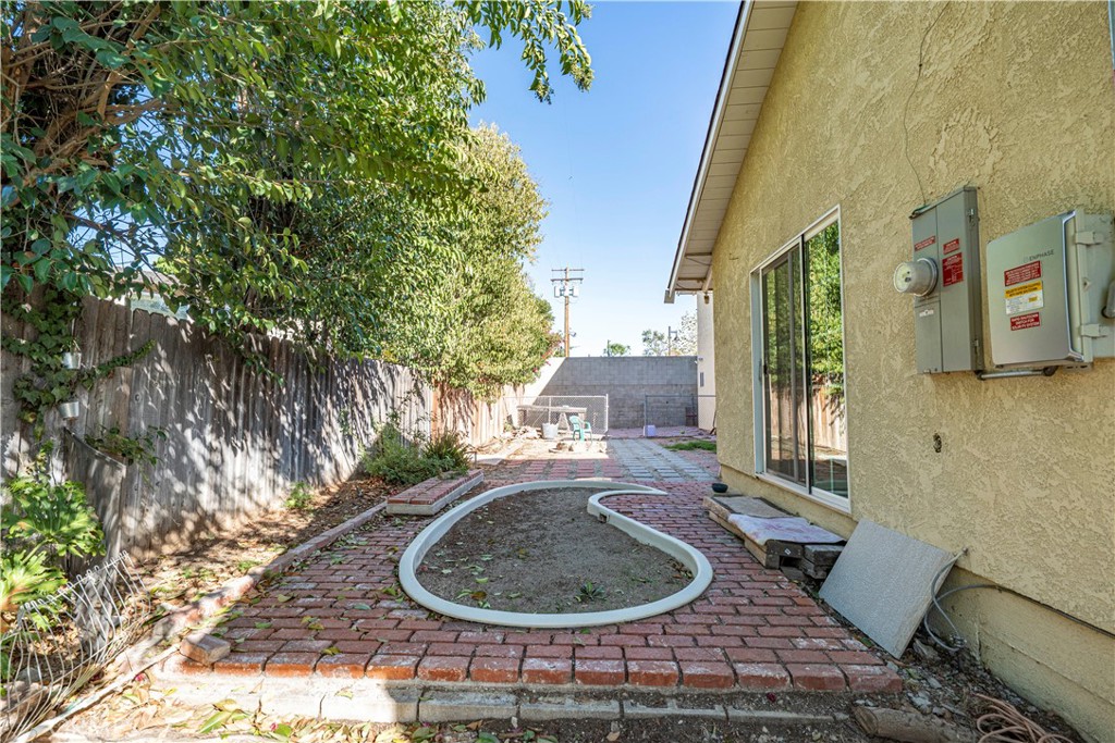 751 E Hensel Property Photo 63