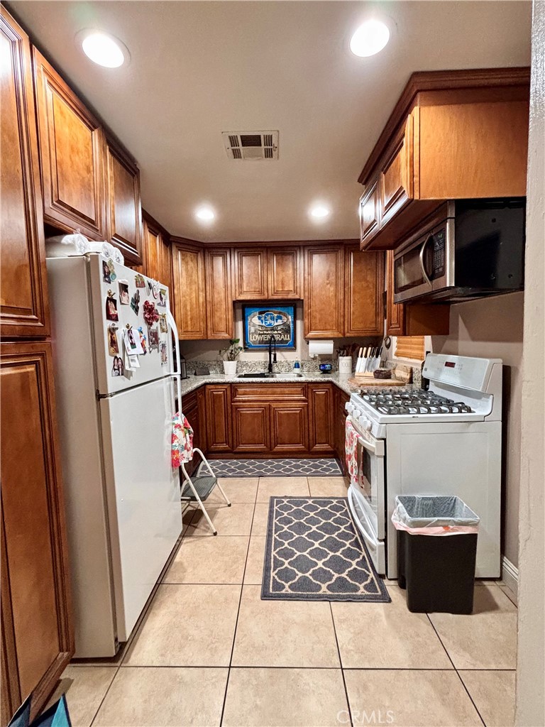 64380 Thumb Property Photo 6