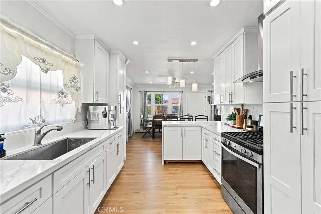 947 S Vancouver Avenue Property Photo 14