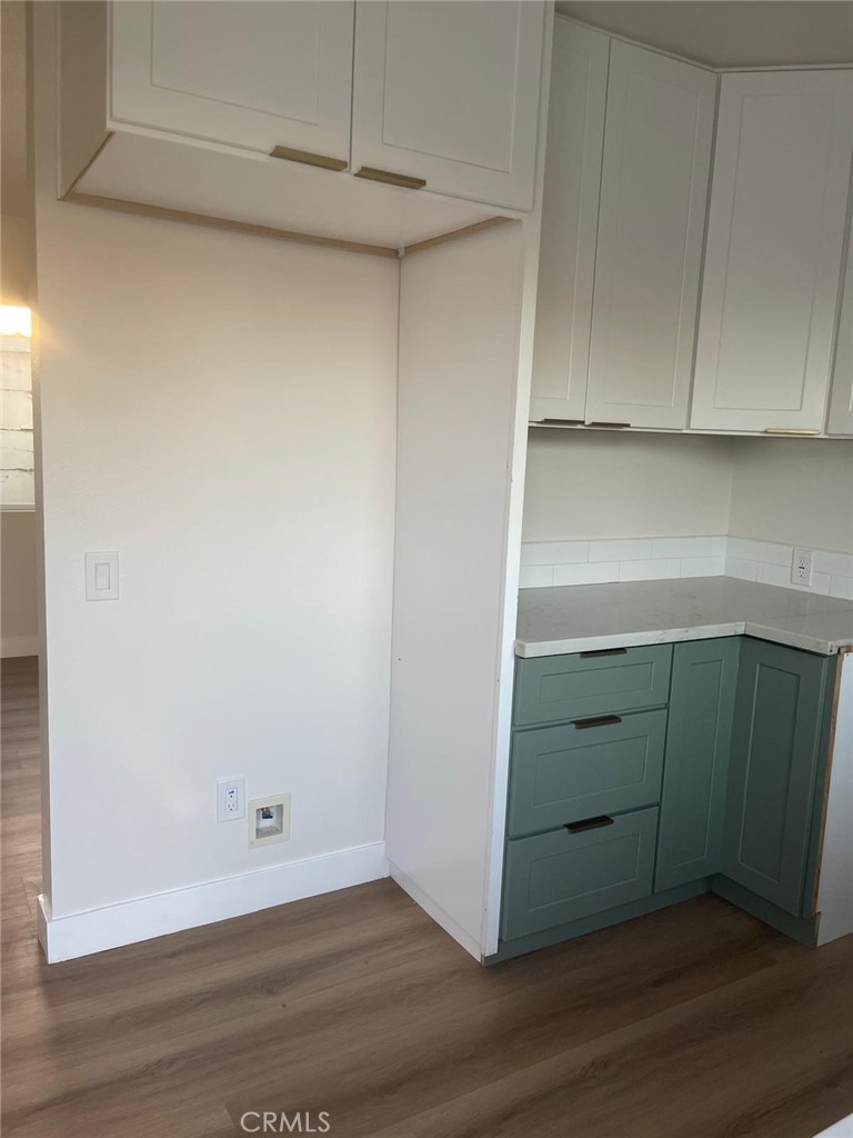 1249 Cary Property Photo 5