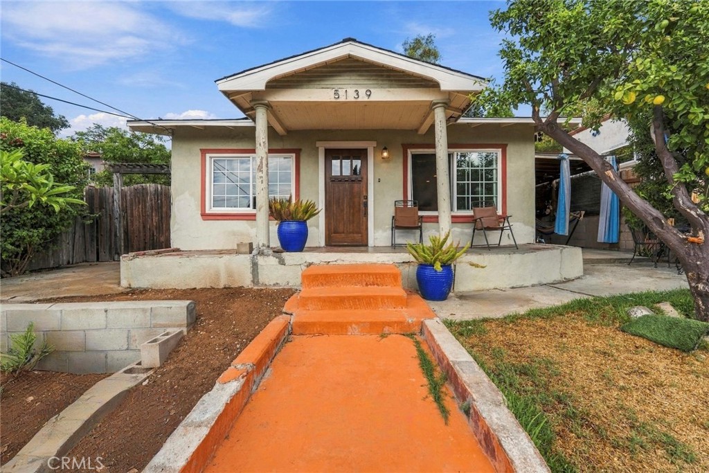 5139 Irvington Place Property Photo 1