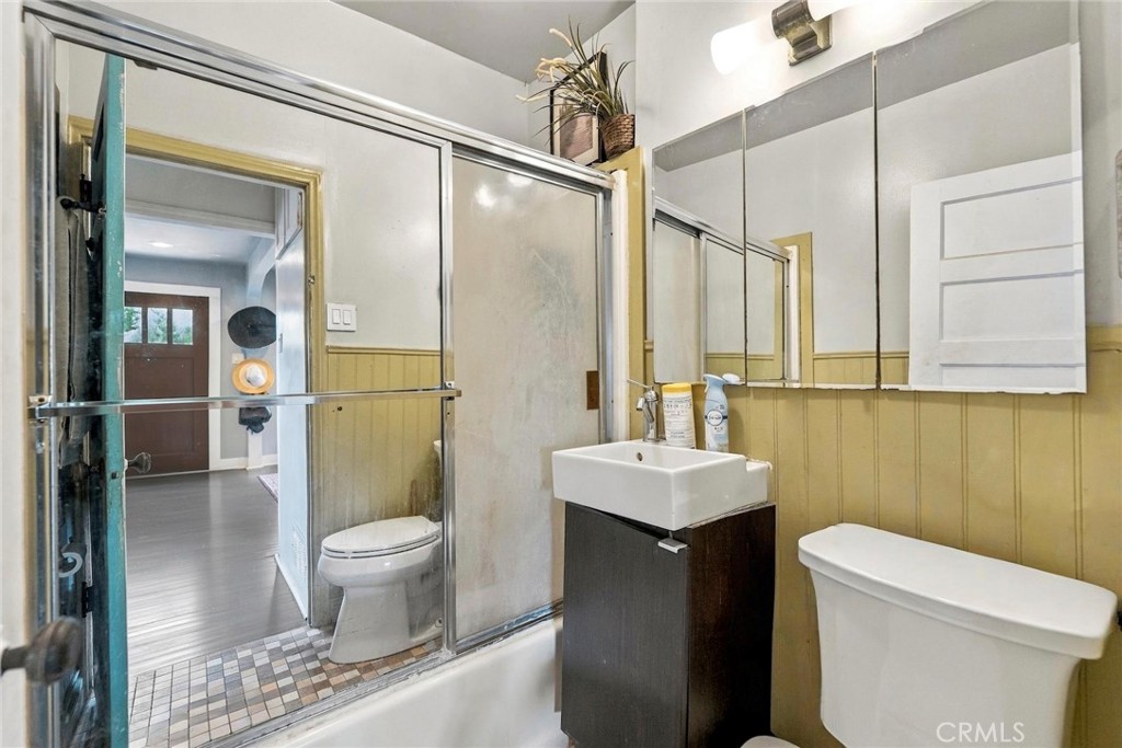 5139 Irvington Place Property Photo 15