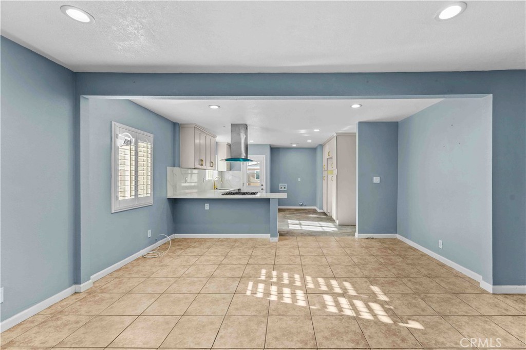 5442 Olanda Property Photo 1