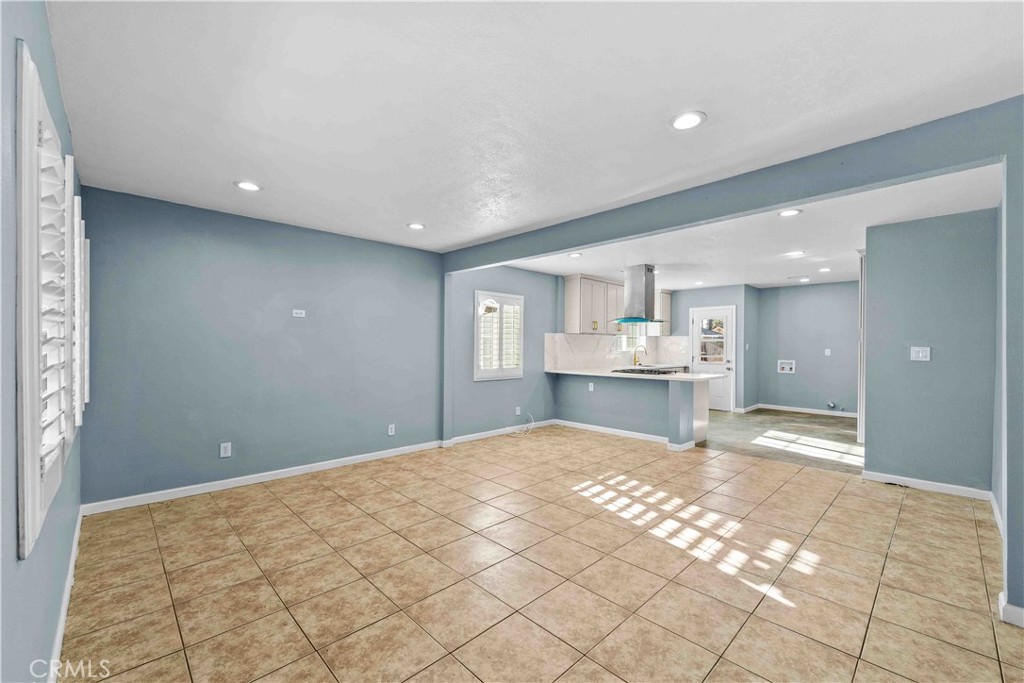 5442 Olanda Property Photo 3