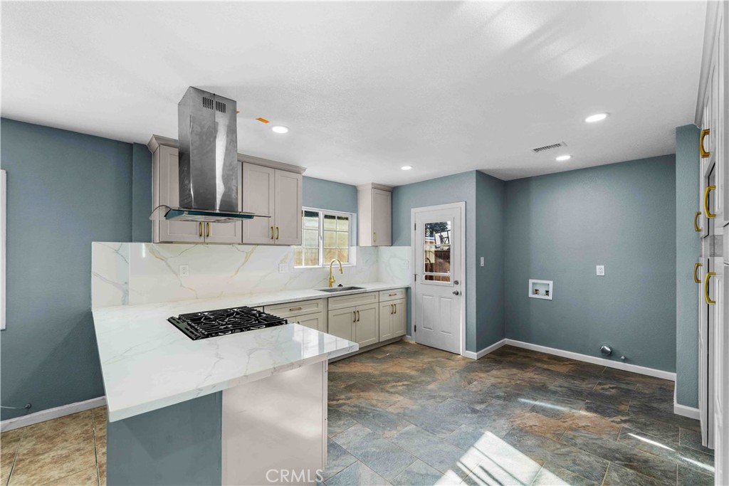 5442 Olanda Property Photo 4