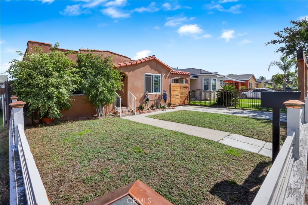 8628 San Juan Avenue Property Photo 4