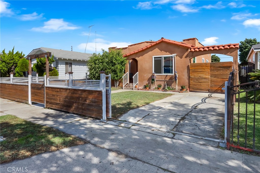 8628 San Juan Avenue Property Photo 5