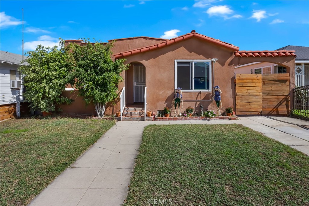8628 San Juan Avenue Property Photo 6