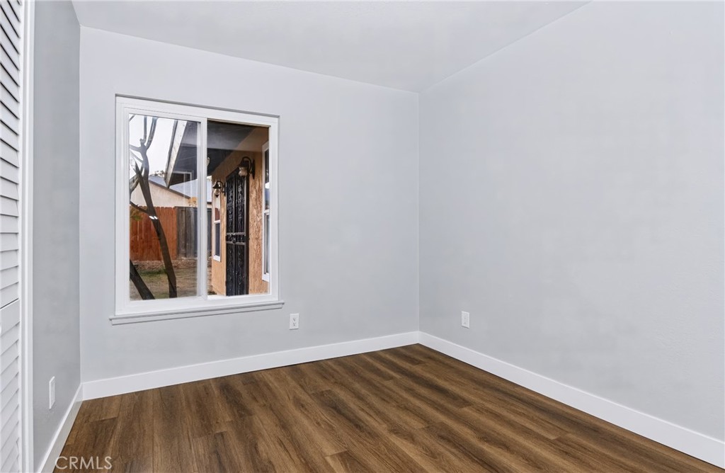 1216 Hampton Circle Property Photo 12