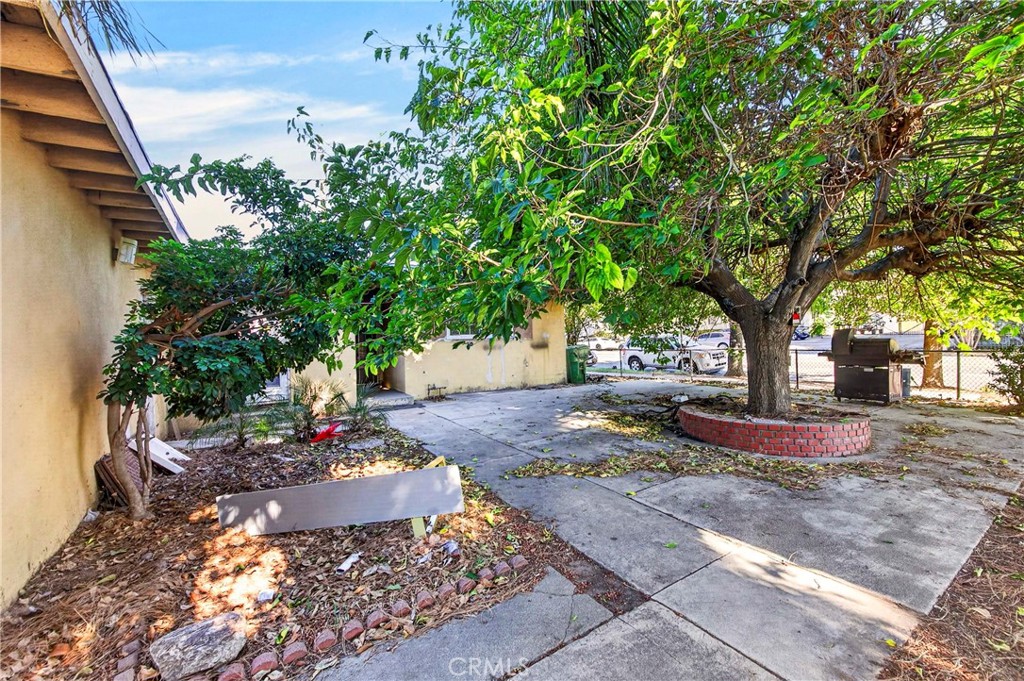 14901 Oswald Street Property Photo 3