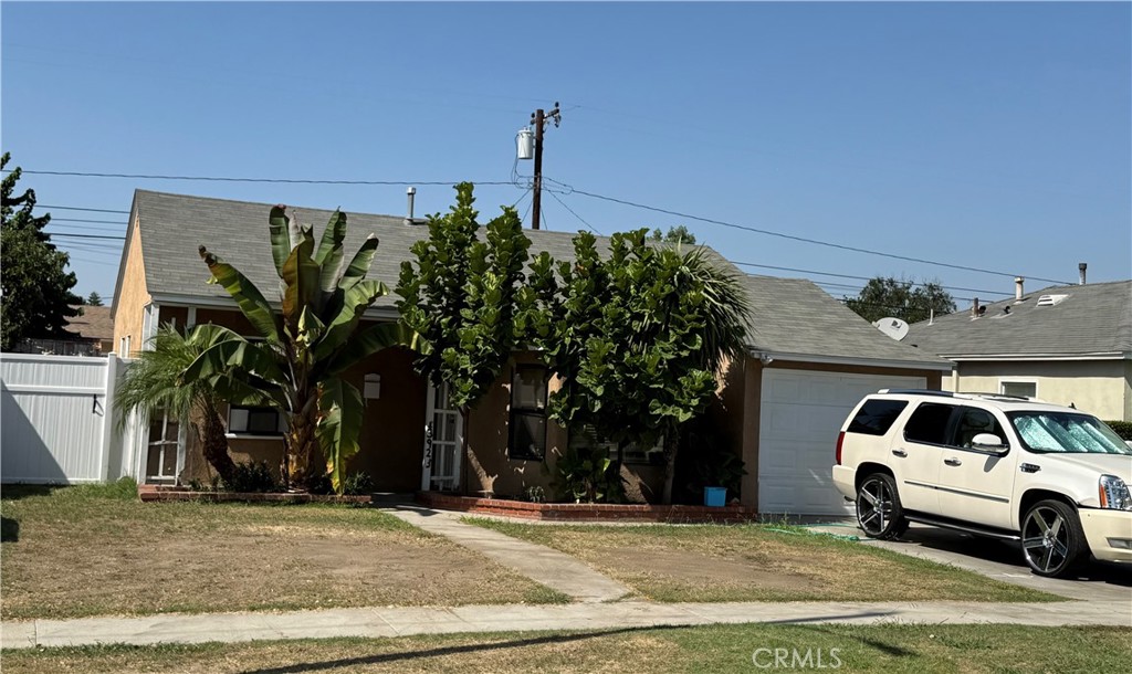 13923 Graystone Property Photo 1