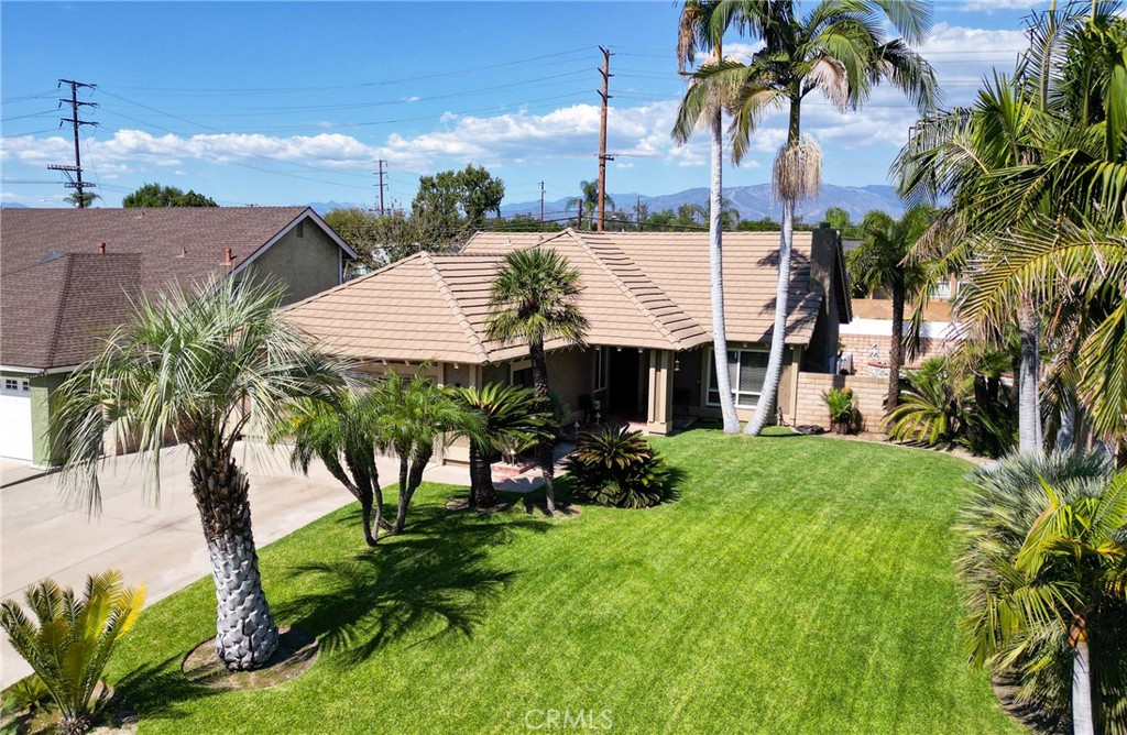 6336 Eisenhower Court Property Photo 1