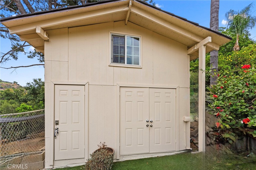 1916 Tumin Road Property Photo 68