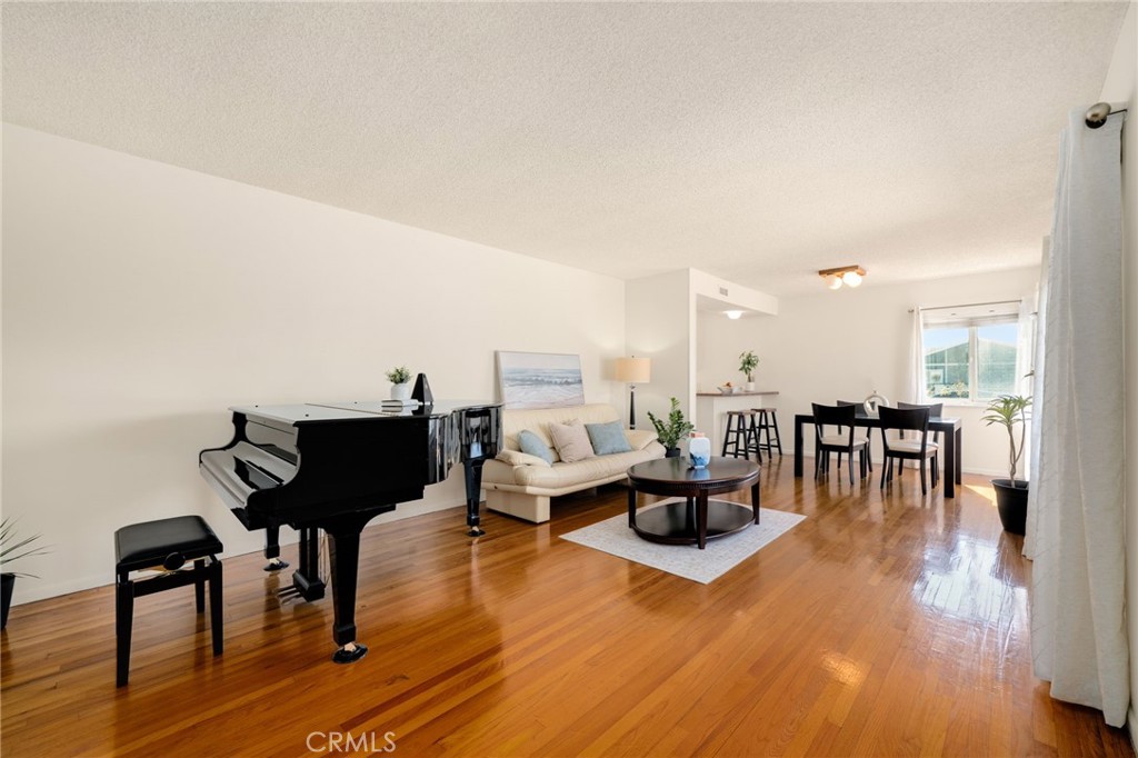 6221 Choctaw Drive Property Photo 4