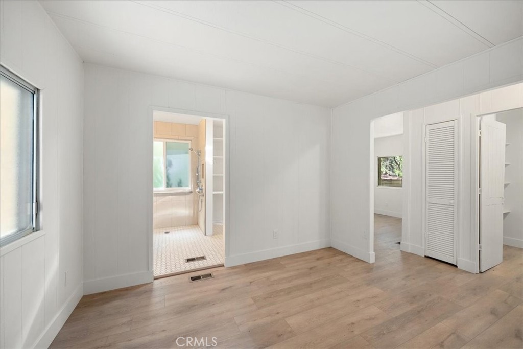 18566 Dunvegan Property Photo 7