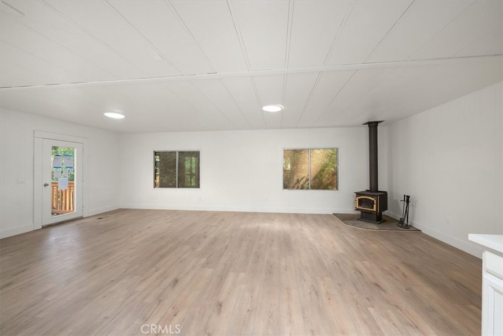 18566 Dunvegan Property Photo 21