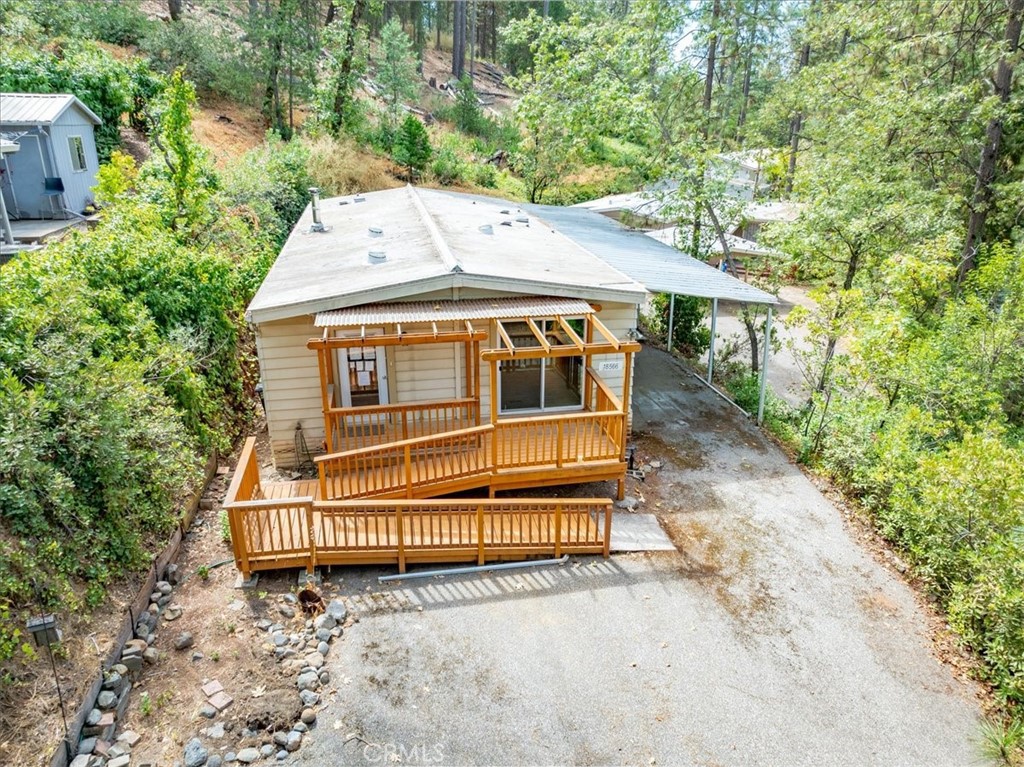 18566 Dunvegan Property Photo 32