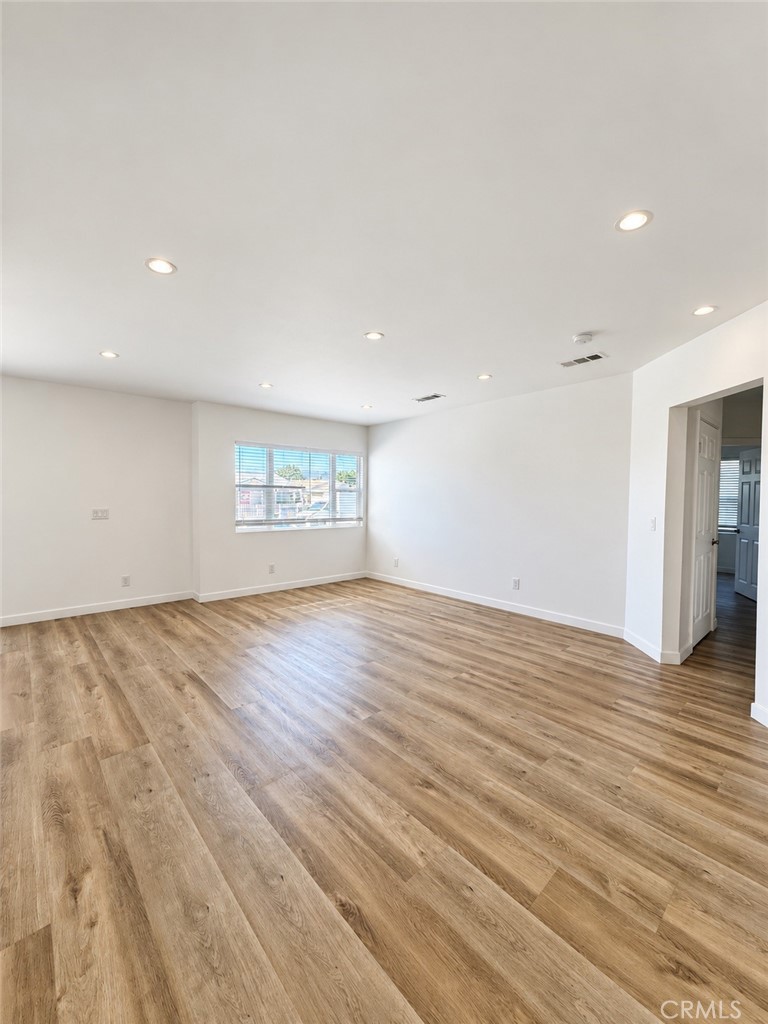 9554 San Antonio Avenue Property Photo 7