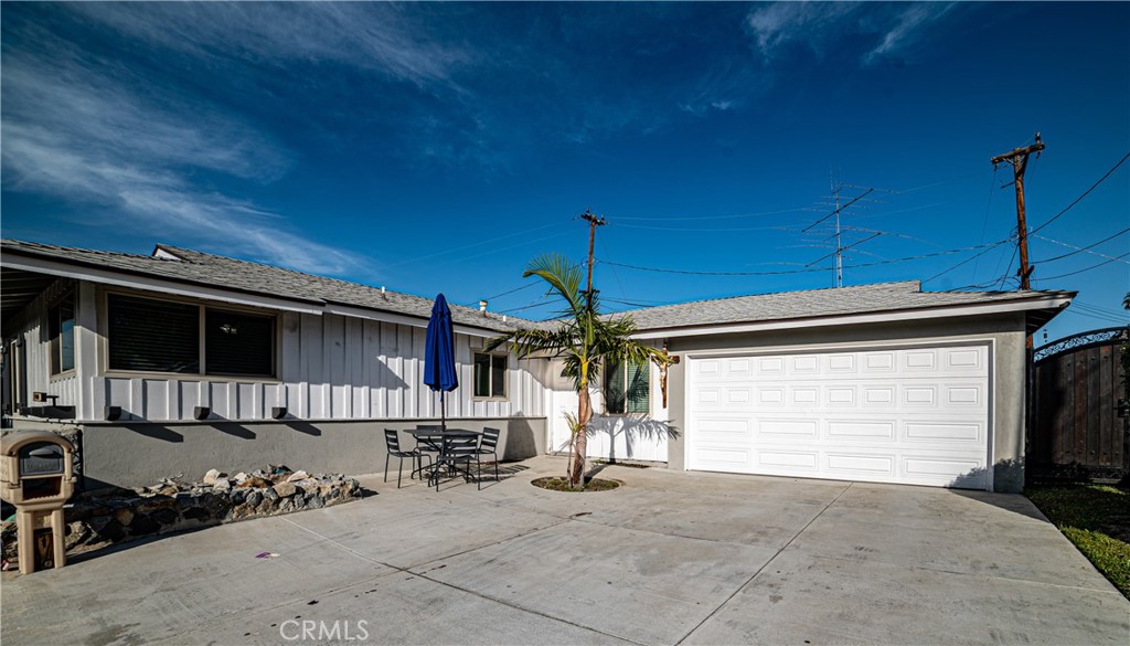 1408 N Buckingham Street Property Photo 4