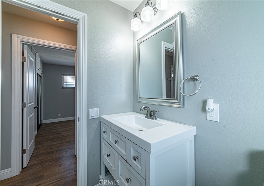 1408 N Buckingham Street Property Photo 14