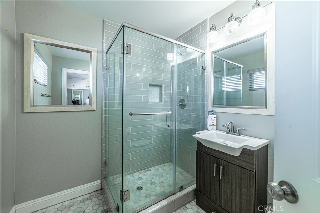 1408 N Buckingham Street Property Photo 18