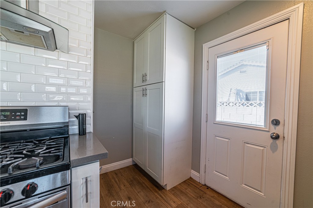 1408 N Buckingham Street Property Photo 23