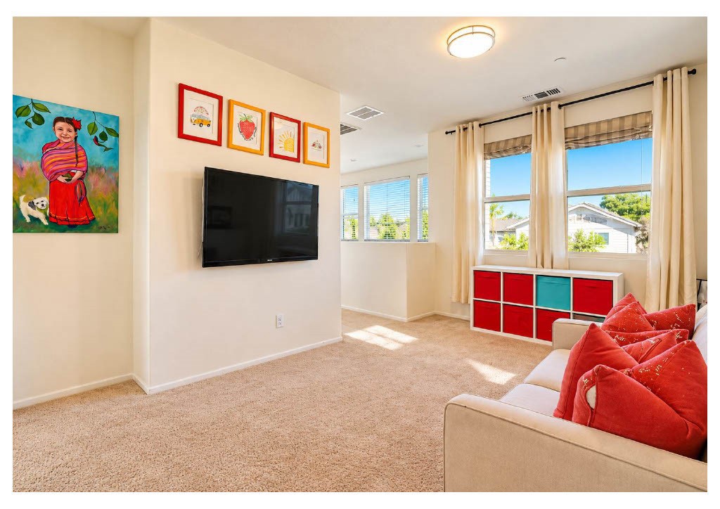4272 5th Street W Property Photo 3