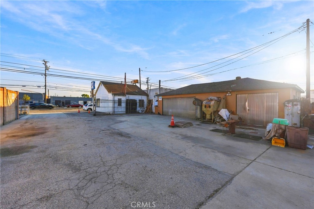 9349 Artesia Property Photo 5