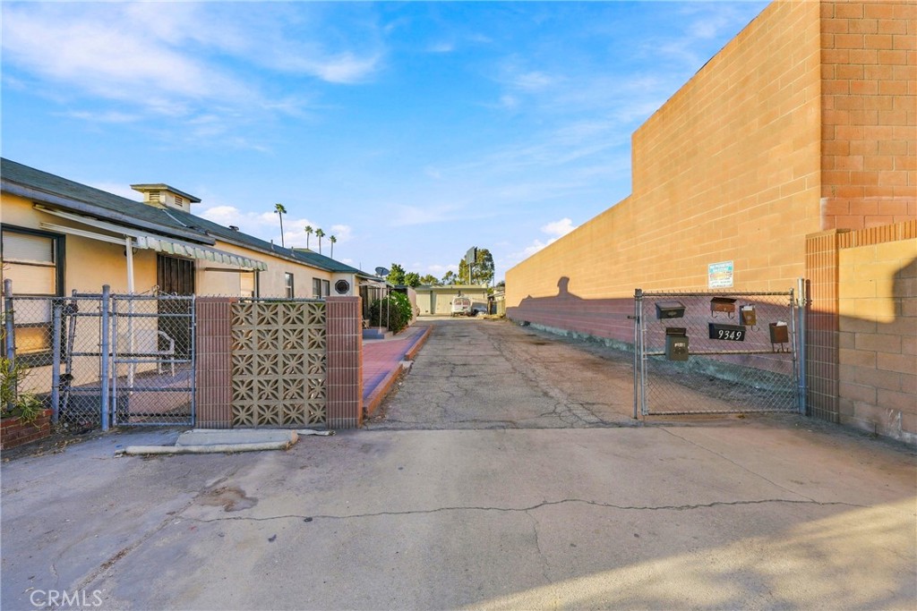 9349 Artesia Property Photo 9