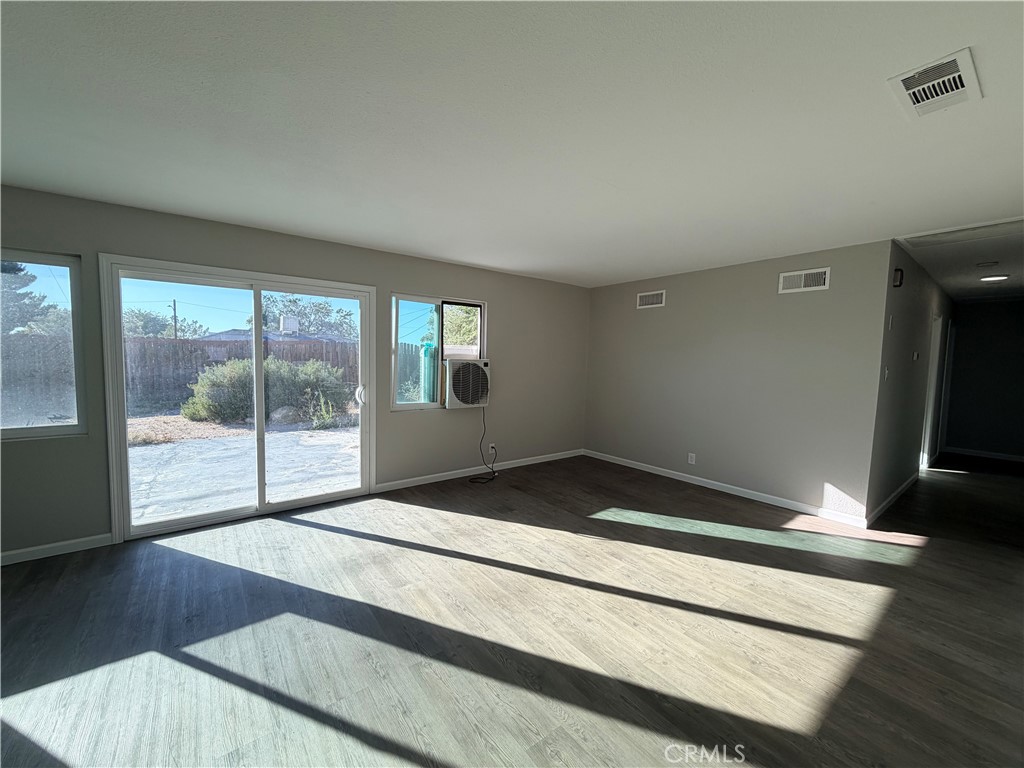 45517 Sancroft Property Photo 3