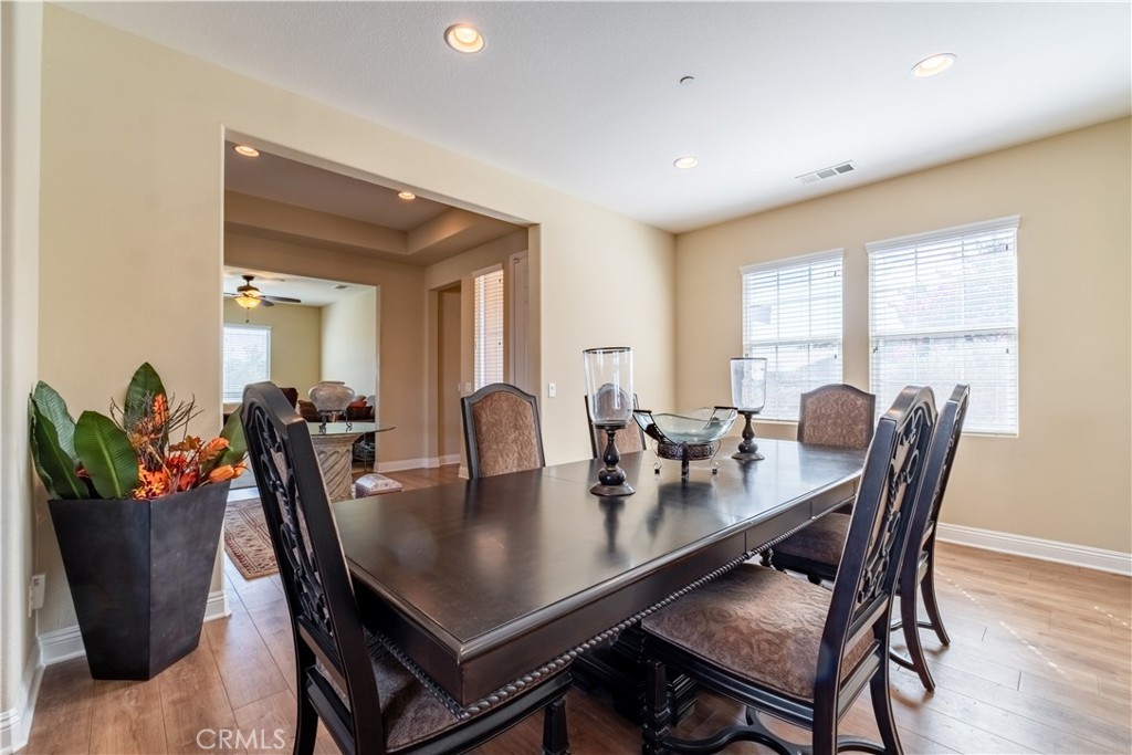 73722 Picasso Property Photo 5