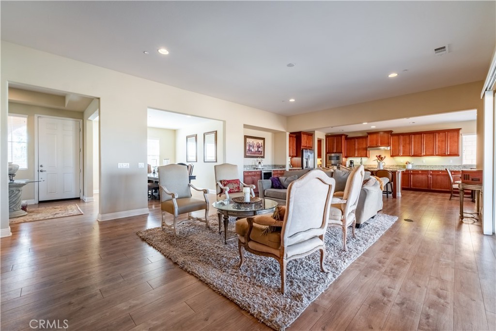 73722 Picasso Property Photo 6