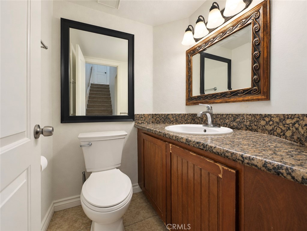 182 W Walnut B Property Photo 10