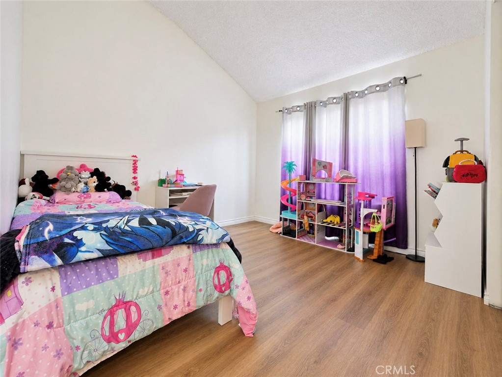 182 W Walnut B Property Photo 16