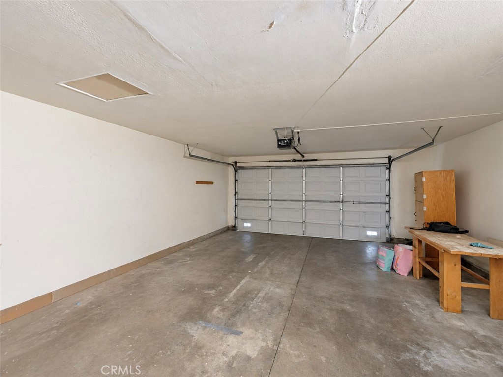 182 W Walnut B Property Photo 19