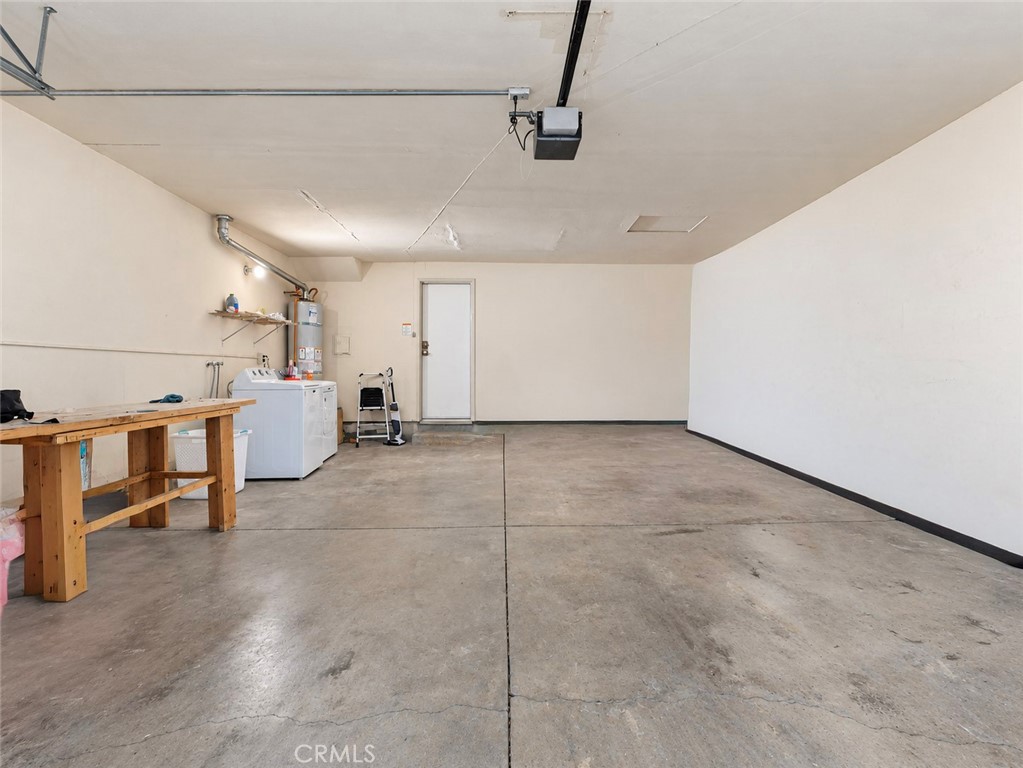 182 W Walnut B Property Photo 20