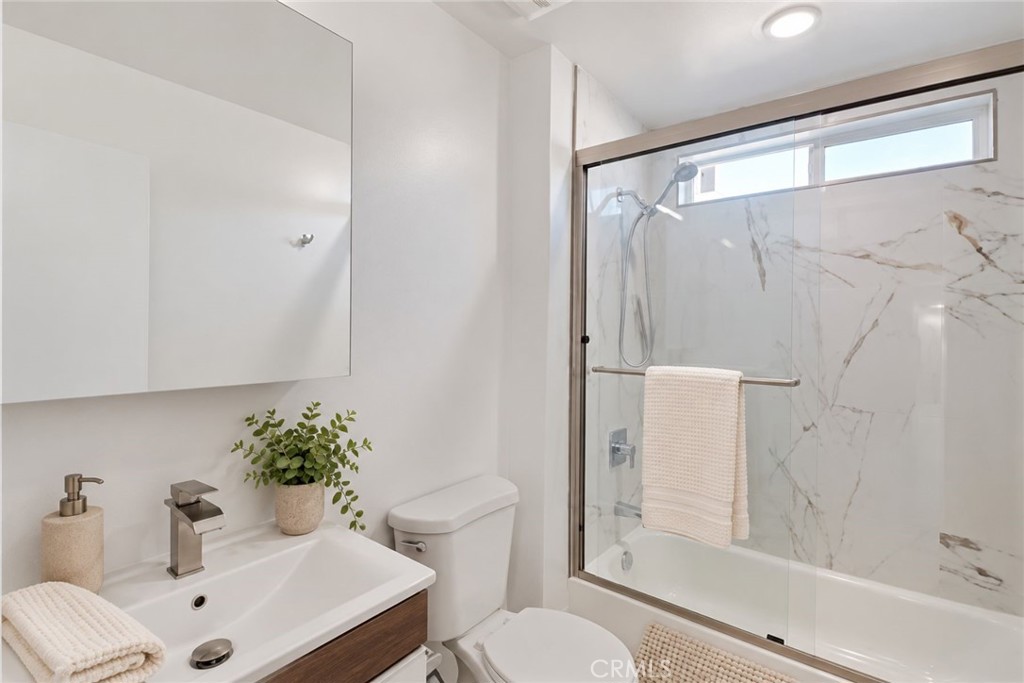 14416 Buvan Court Property Photo 6