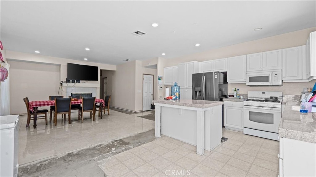 35812 Rhone Property Photo 11