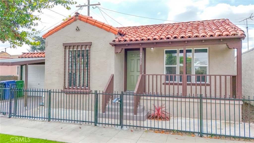 2512 W 60th Street Property Photo 1
