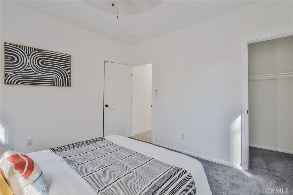 2512 W 60th Street Property Photo 17