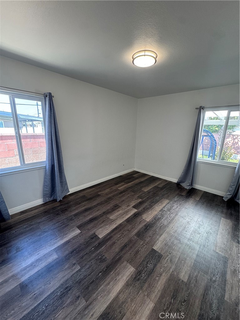 1831 W Flower Ave Property Photo 23