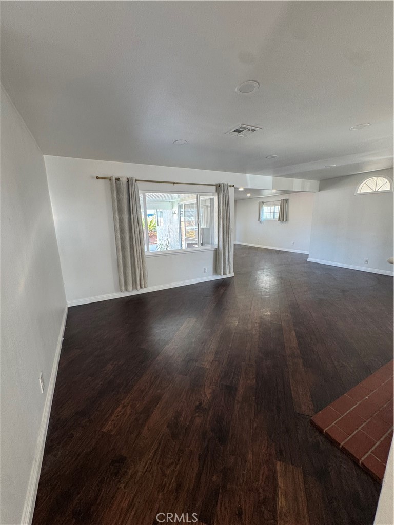1831 W Flower Ave Property Photo 32