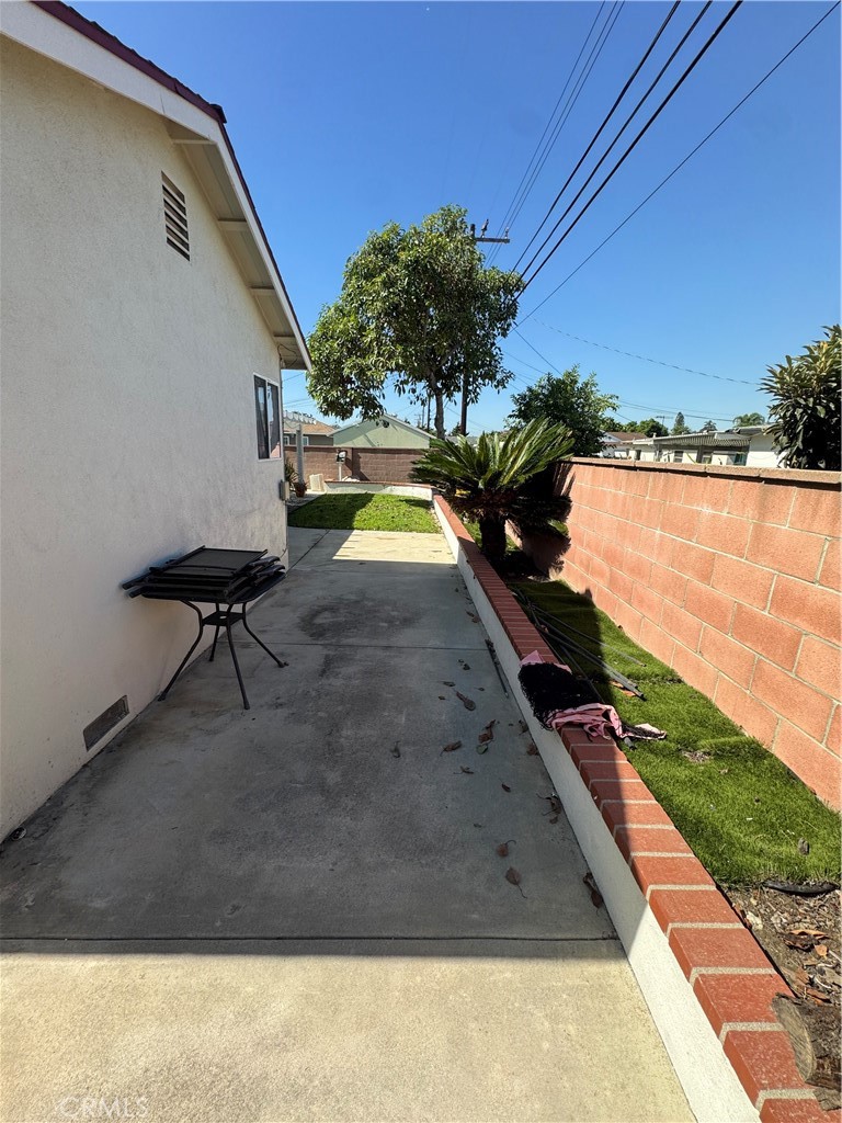 1831 W Flower Ave Property Photo 36