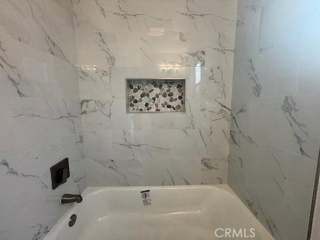 2214 E 111th Property Photo 11