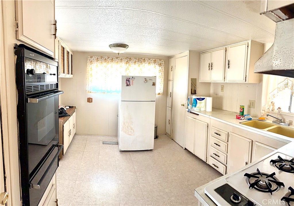 630 S Maple Avenue S 58 Property Photo 4