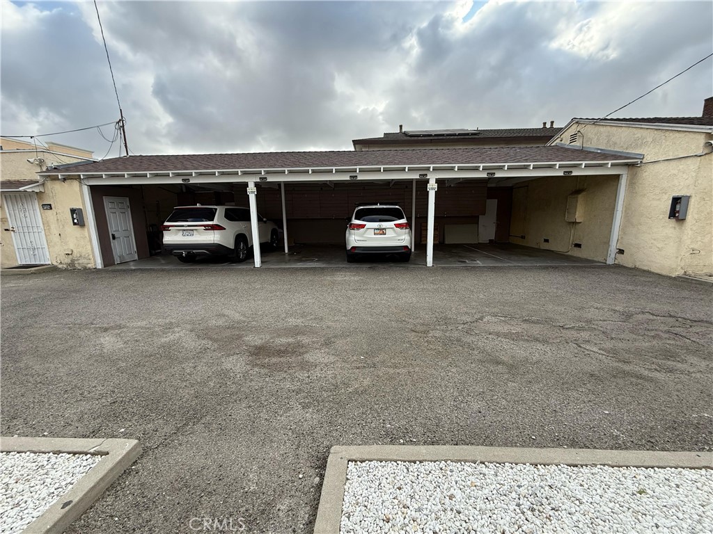 9719 Belmont Property Photo 9