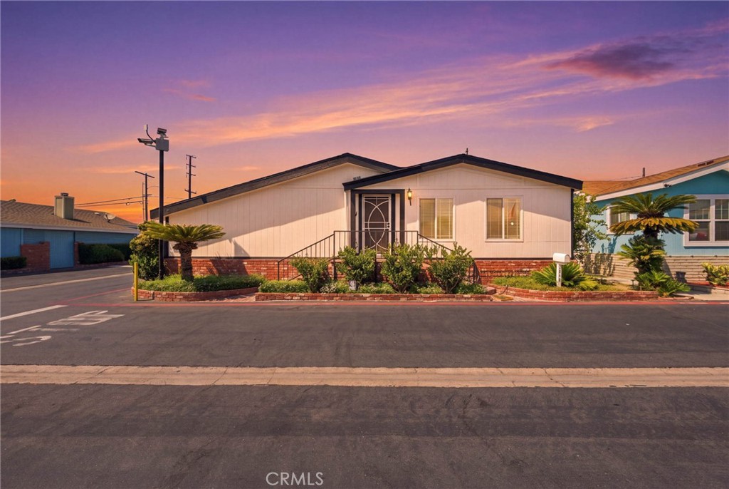 3050 W Ball 200 Property Photo 2