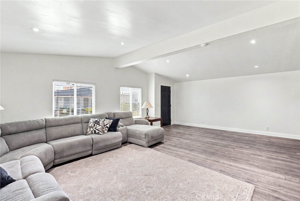 3050 W Ball 200 Property Photo 6